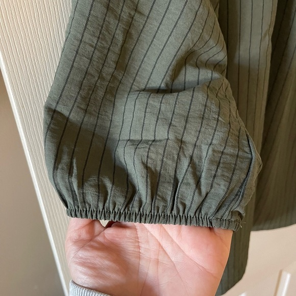 New York clothing company shirt • NWT • womans M - Picture 4 of 5